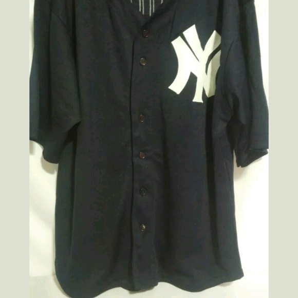 NY Yankees AARON JUDGE Signed Jersey With COA - Picture 2 of 8